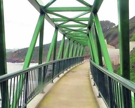 Pasarela senda el Tranqueru (Candás-Asturias)