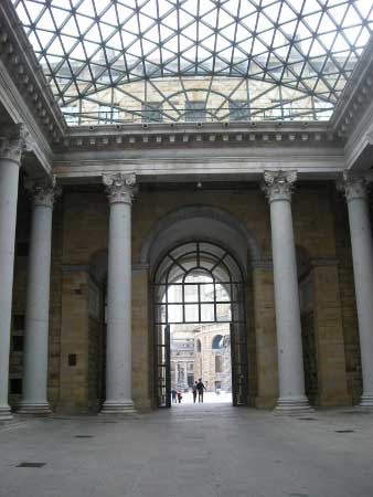 Entrada a la Universidad Laboral de Gijón (Asturias)