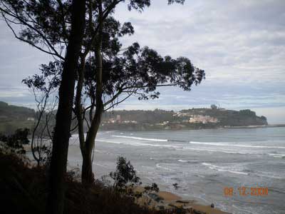 Avistando Lastres (Colunga-Asturias)