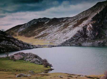Lago Enol de Covadonga (Asturias)